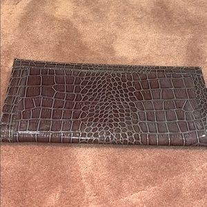 Purple clutch